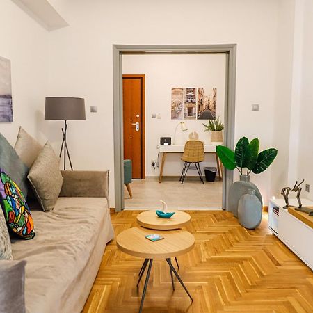 Newly Renovated Apartment 7 Min Walk From Acropolis アテネ エクステリア 写真
