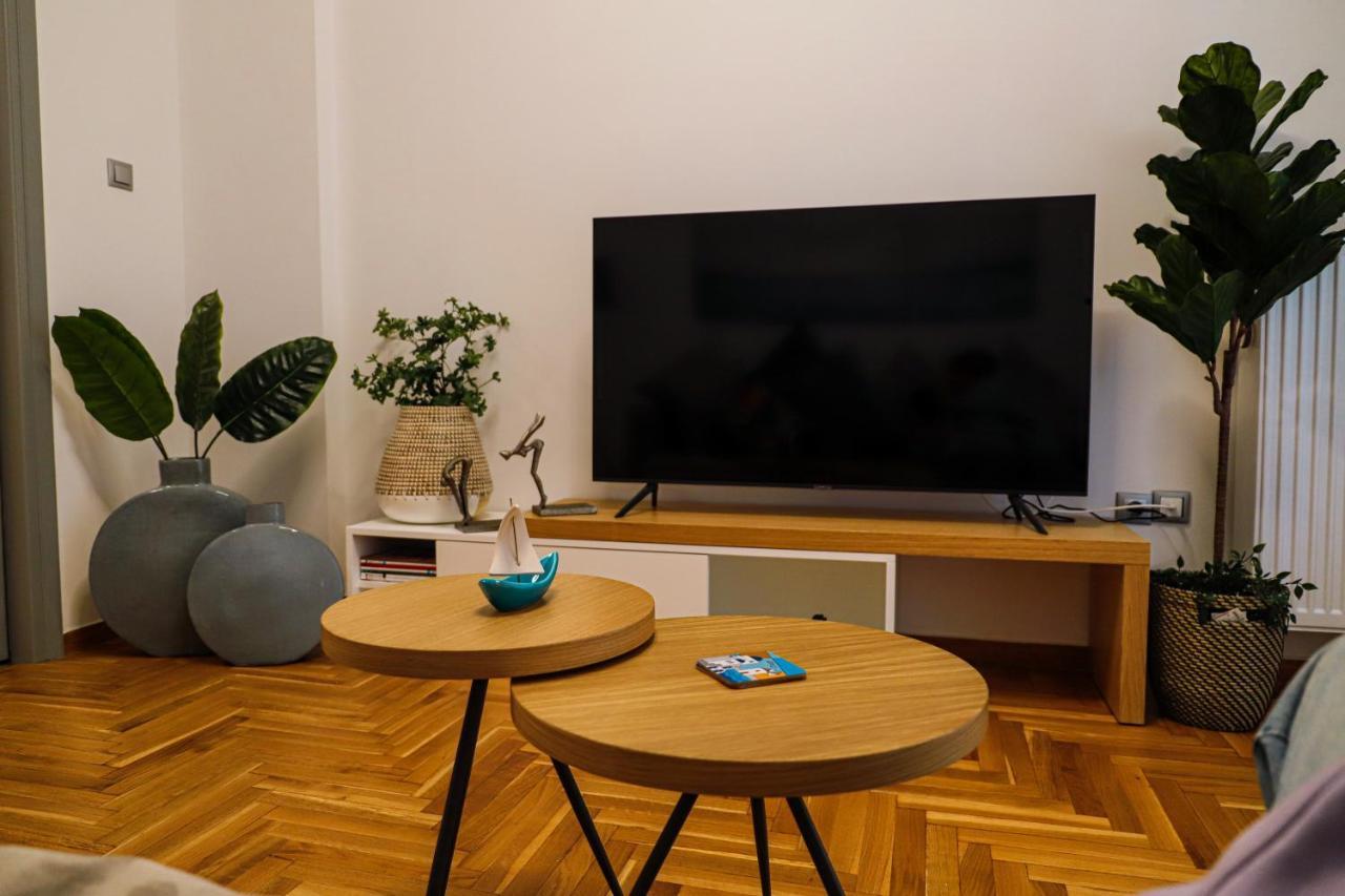Newly Renovated Apartment 7 Min Walk From Acropolis アテネ エクステリア 写真