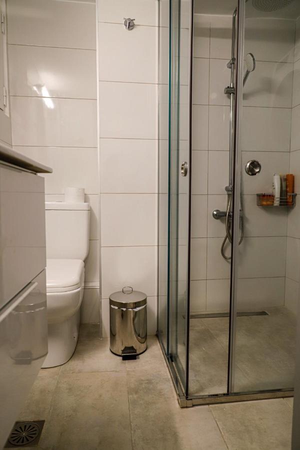 Newly Renovated Apartment 7 Min Walk From Acropolis アテネ エクステリア 写真