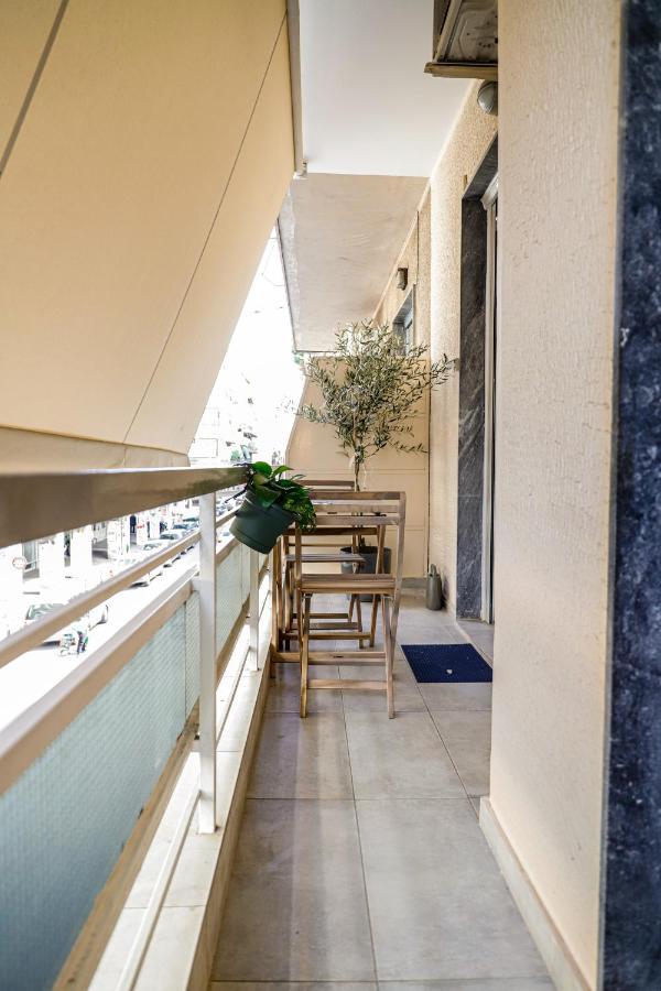 Newly Renovated Apartment 7 Min Walk From Acropolis アテネ エクステリア 写真