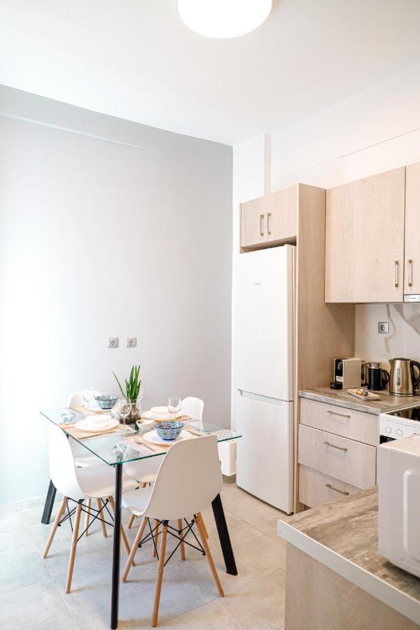Newly Renovated Apartment 7 Min Walk From Acropolis アテネ エクステリア 写真